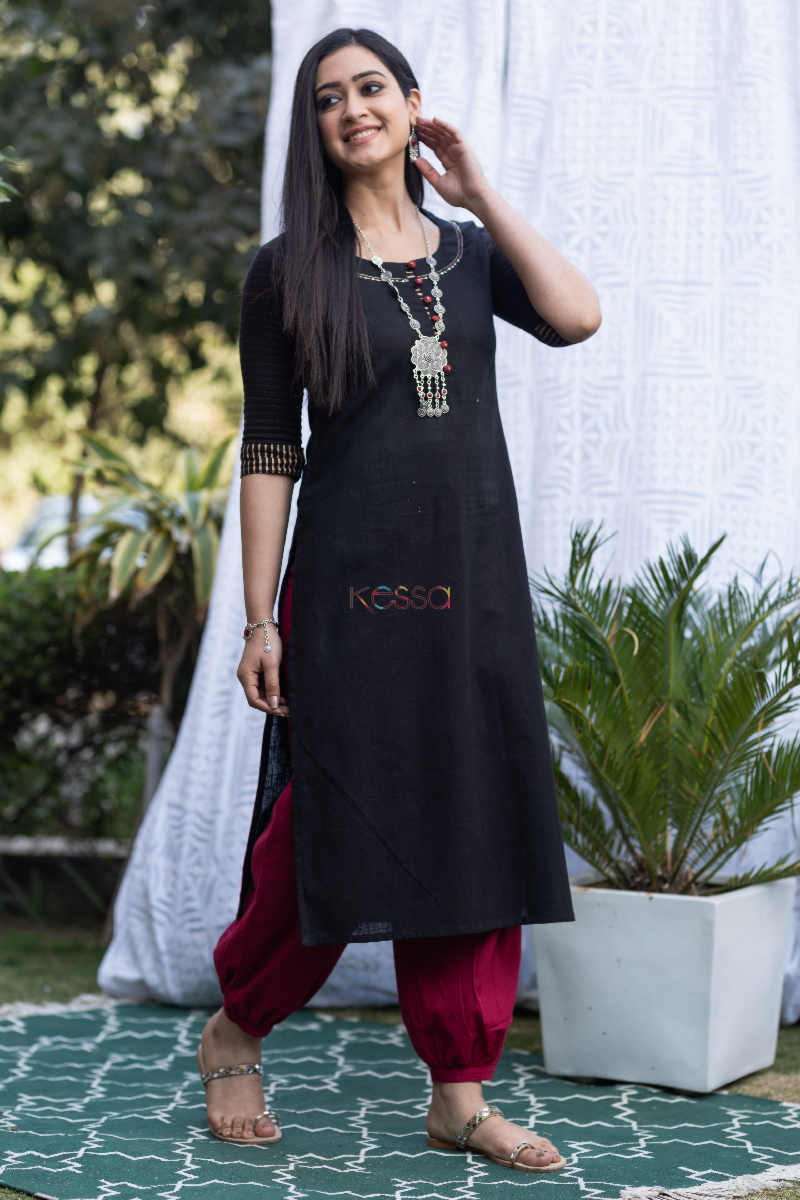 Image for Kusvaa Vcr19 Kohl Black Cotton Slub Kurta With Zari And Sequin Work Front