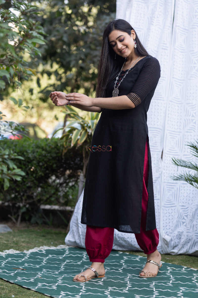 Image for Kusvaa Vcr19 Kohl Black Cotton Slub Kurta With Zari And Sequin Work Side