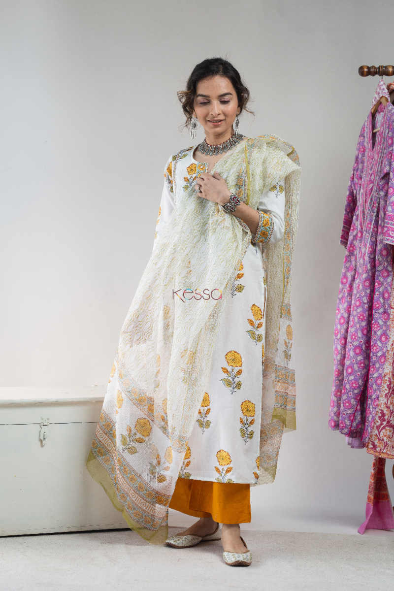 Image for Kusvaa Vcr26 Keya Cotton Kurta With Kota Doriya Dupatta Set Featured