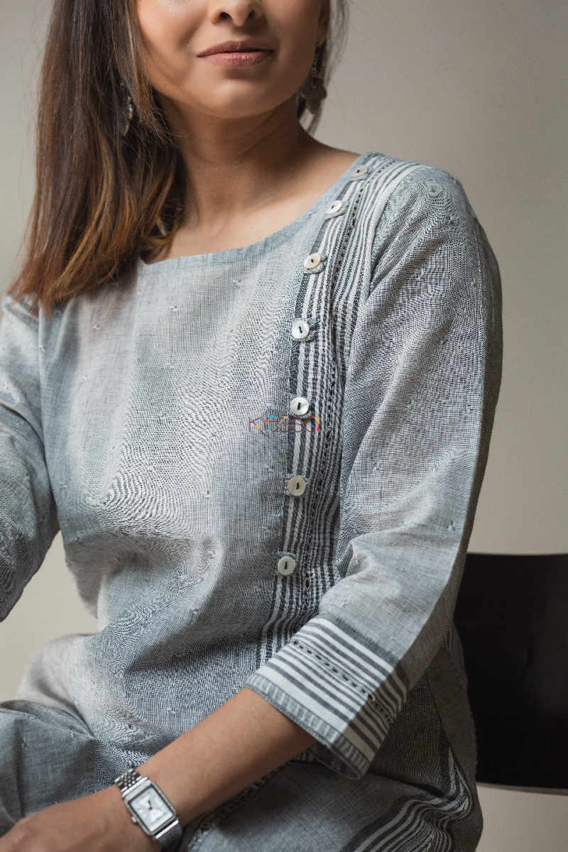 Image for Kusvaa Ws647 Kohra Grey South Dobby Cotton Kurta With Metallic Trim On Yoke Closeup