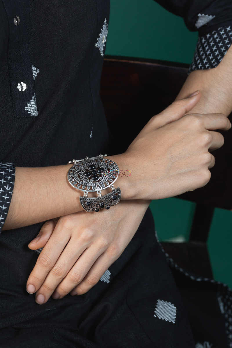 Image for Kusvaa Ws650 Black South Cotton A Line Kurta Bracelet