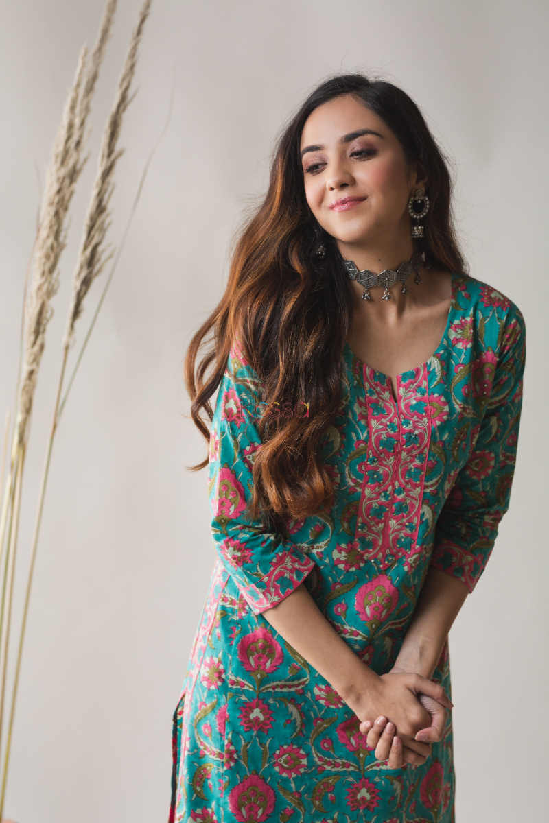 Image for Kusvaa Wsr166 Firoza Nila Block Printed Straight Fit Kurta Top
