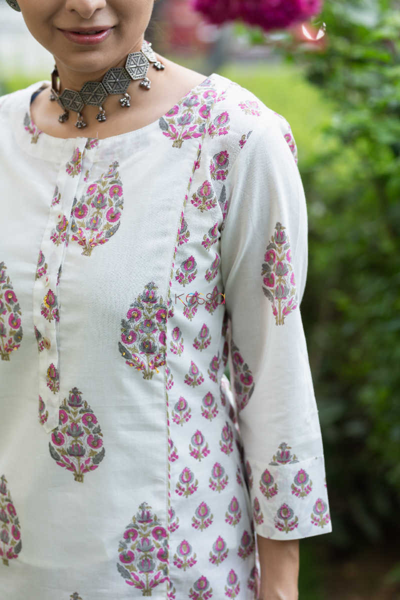 Image for Kusvaa Wsr169 Gulbahari Hand Block Printed Kurta With Pants Set 1 Top