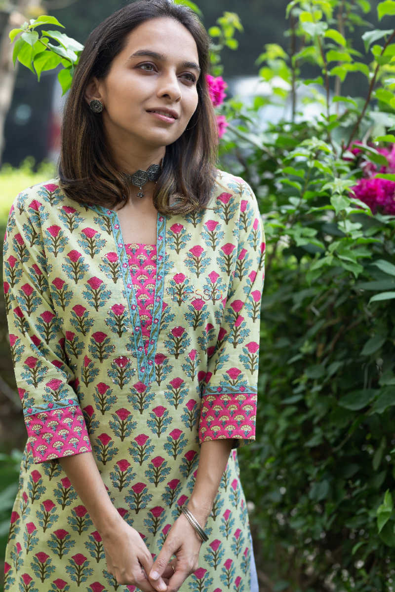 Image for Kusvaa Wsr176 Hillary Green Block Printed Straight Kurta 1 Featured