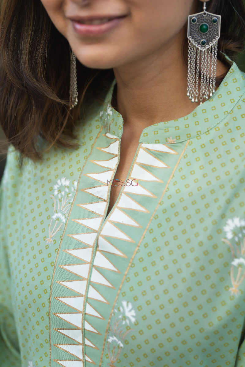 Image for Kusvaa Avdaf20 Highland Green Straight Fit Kurta Earring