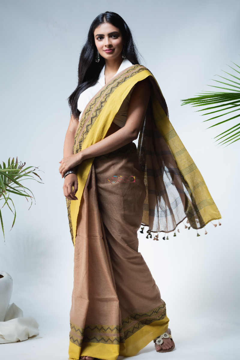Image for Kusvaa Kuss05 Mrittikah Handwoven Cotton Saree Look