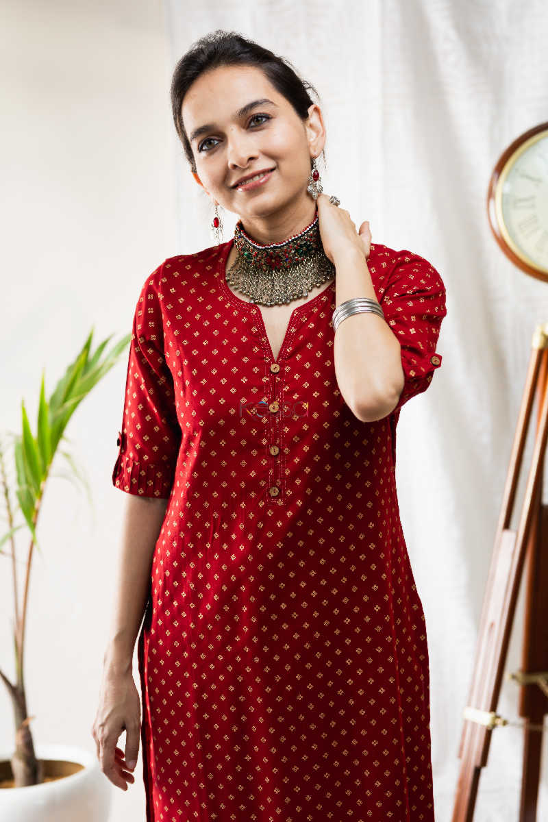 Image for Kusvaa Vcr28 Yakuti Cotton Kurta With Gold Print Closeup