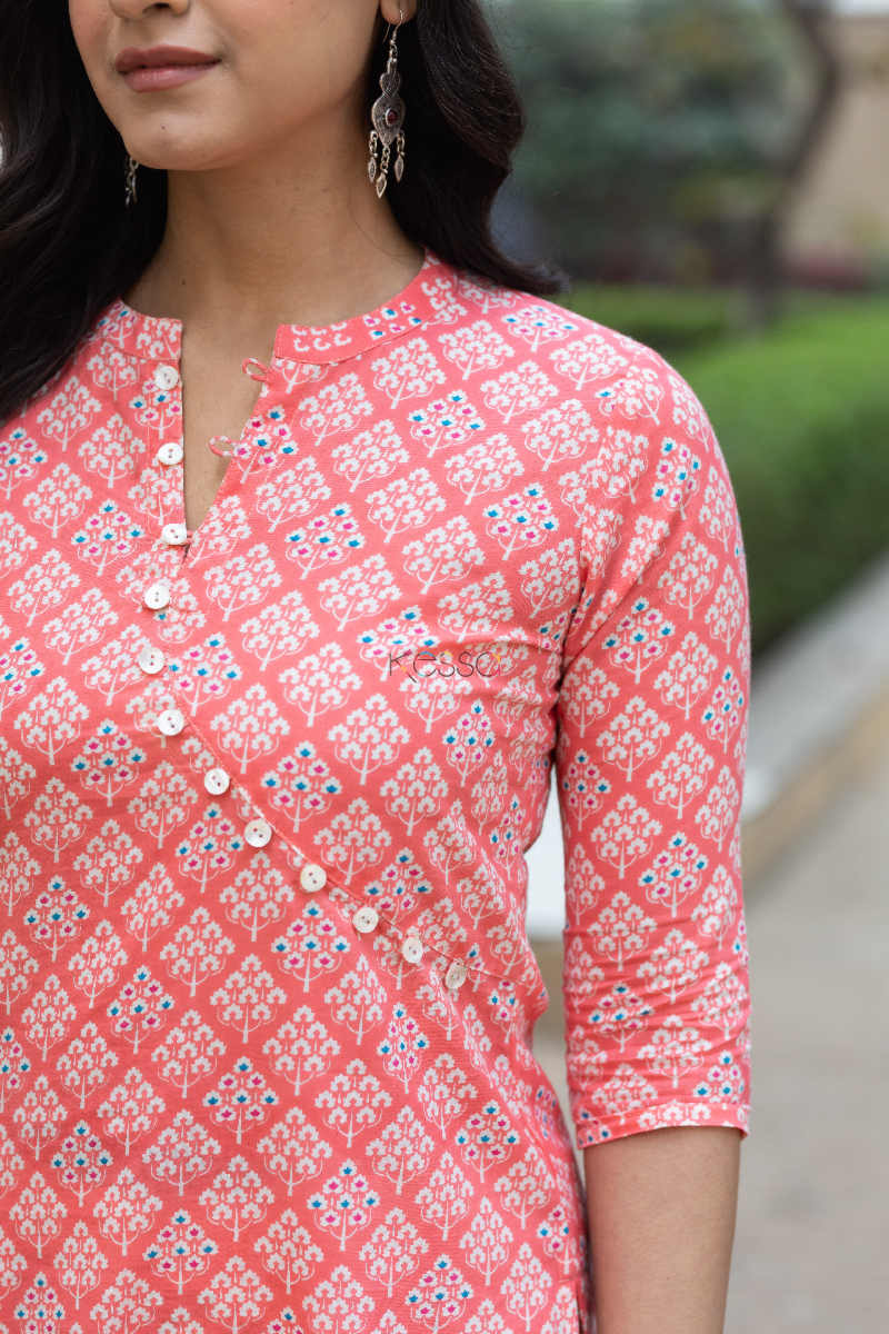 Image for Kusvaa Vcr32 Sea Pink Regular Wear Kurta Closeup