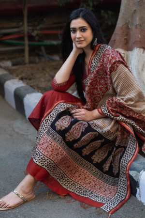 Image for Kusvaa Wsr178 Surkh Slub Cotton Kurta With Block Printed Chanderi Dupatta Featured