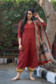 Image for Kusvaa Wsr178 Surkh Slub Cotton Kurta With Block Printed Chanderi Dupatta Front