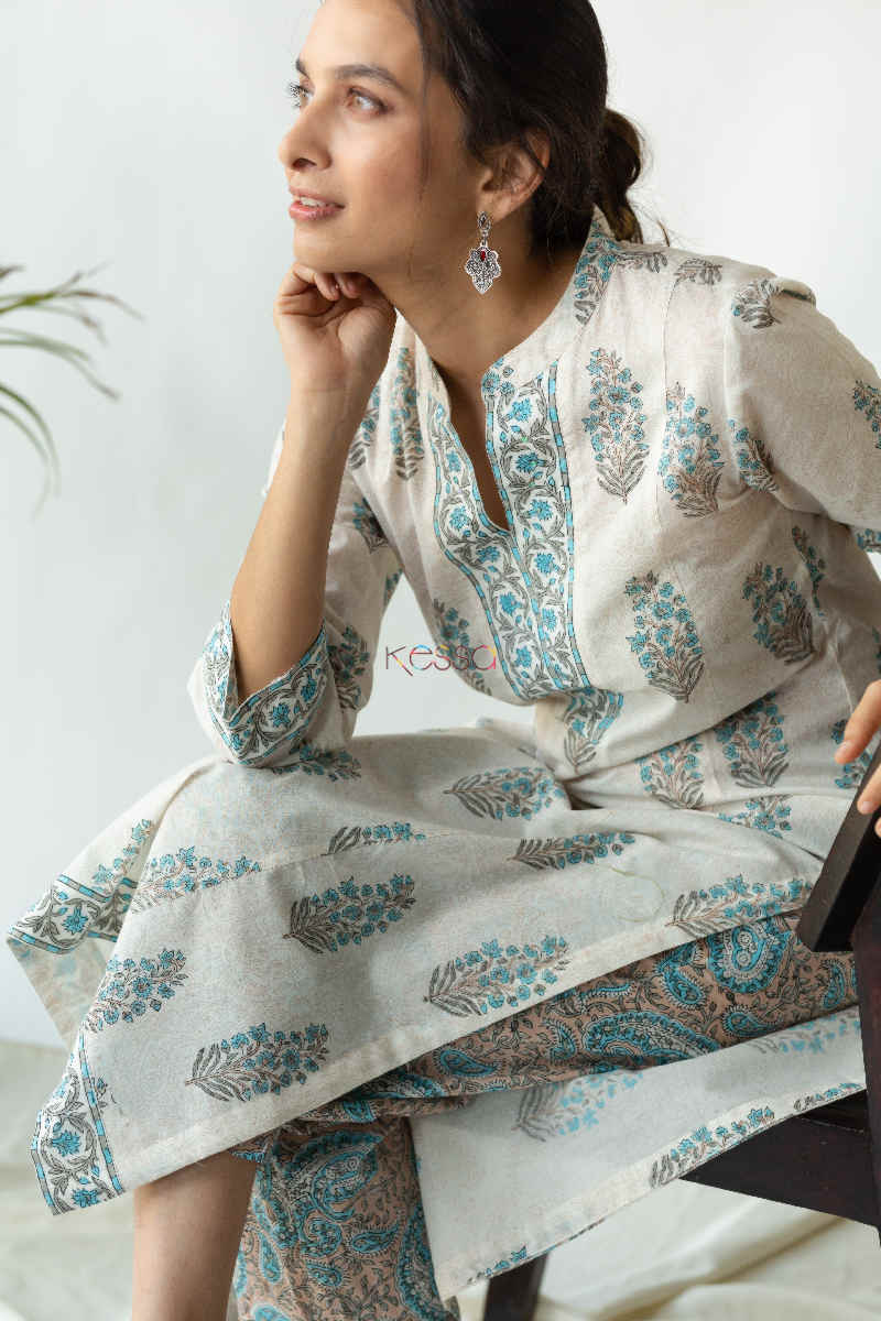 Image for Kusvaa Avdaf25 Zuhur Kurta And Pant Set Sitting 1