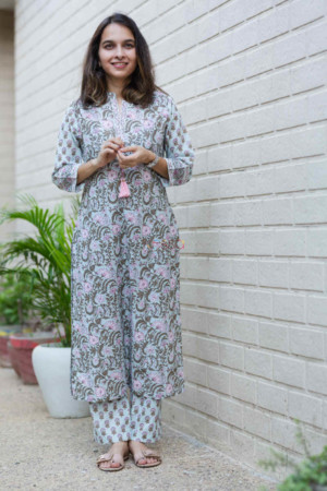 Image for Kusvaa Avdaf27 Mehak Straight Kurta Pant Set Featured