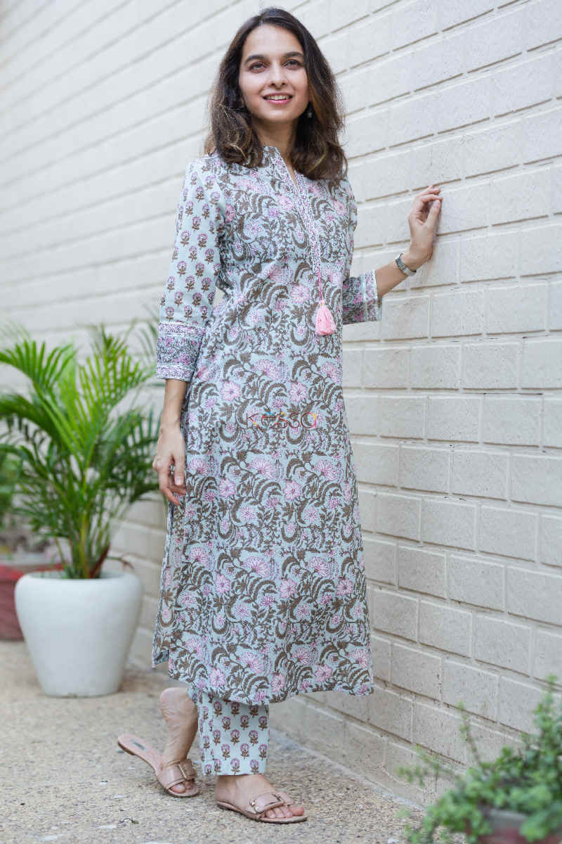 Image for Kusvaa Avdaf27 Mehak Straight Kurta Pant Set Side