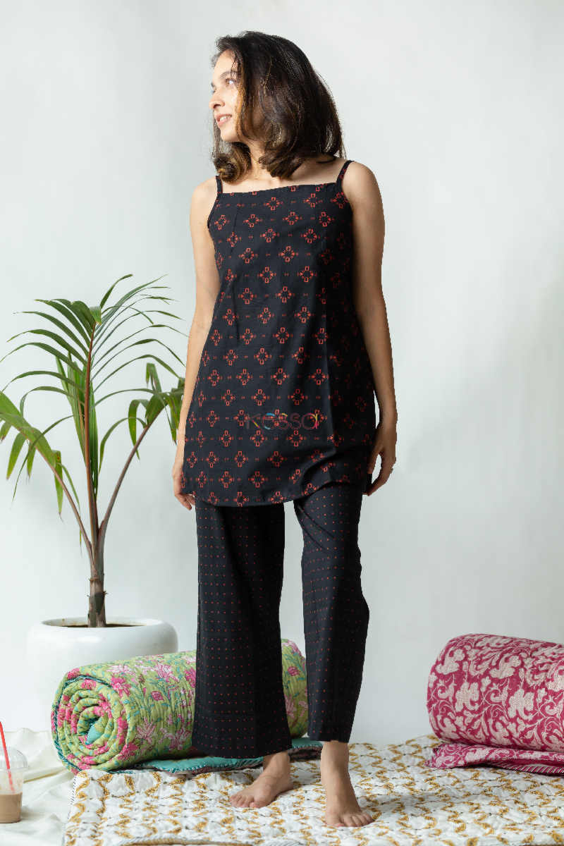 Image for Kusvaa De64 Lavanya Cotton Kurta Pajama Set Featured