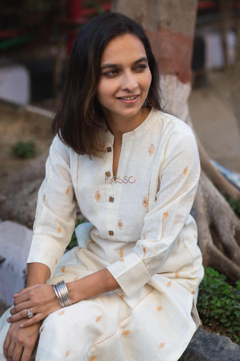 Image for Kusvaa Ws Kavri Kurta With Hand Kantha Work Sitting