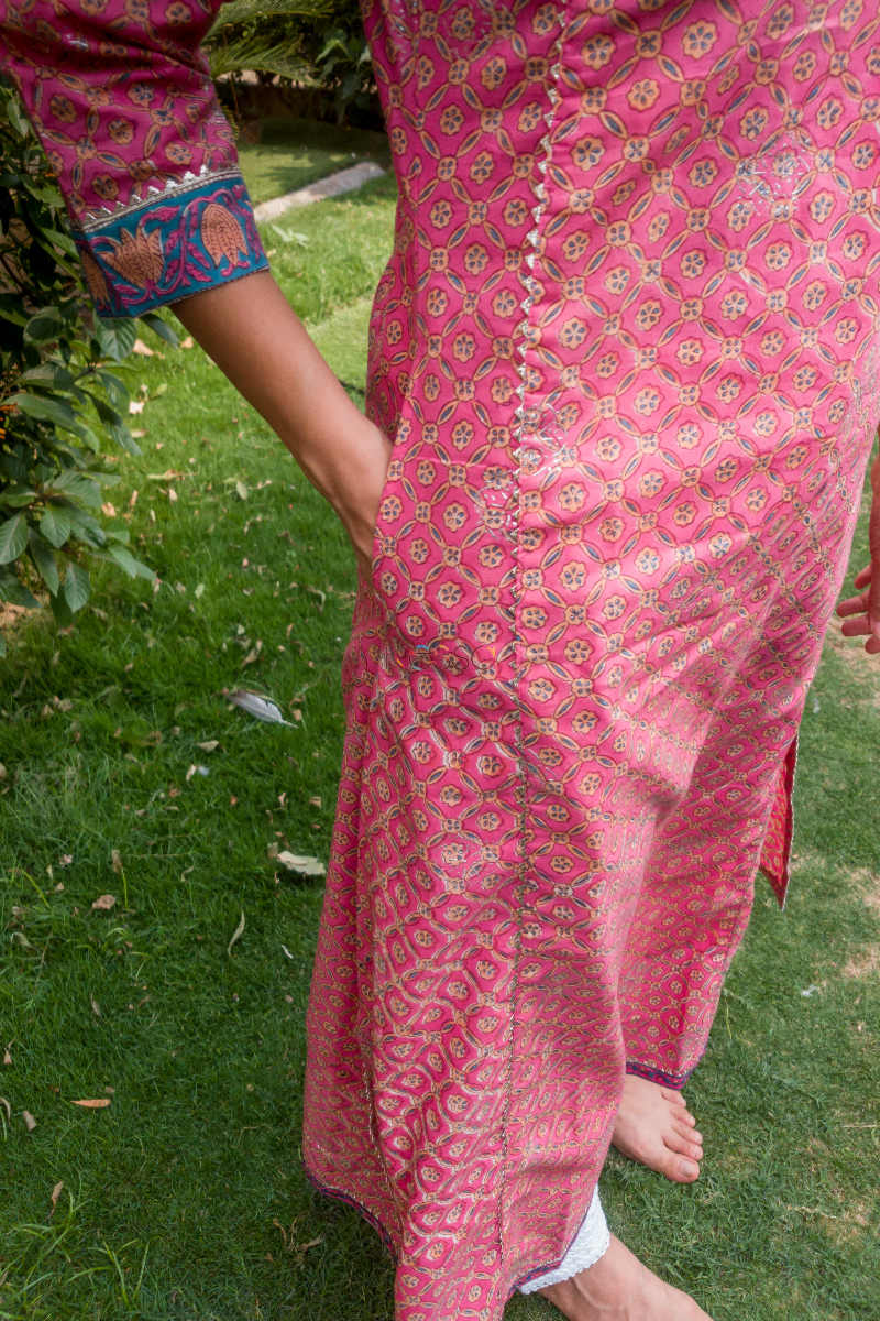Image for Kusvaa Wsr182 Gulabo Cotton Angrakha With Adda Work Pocket