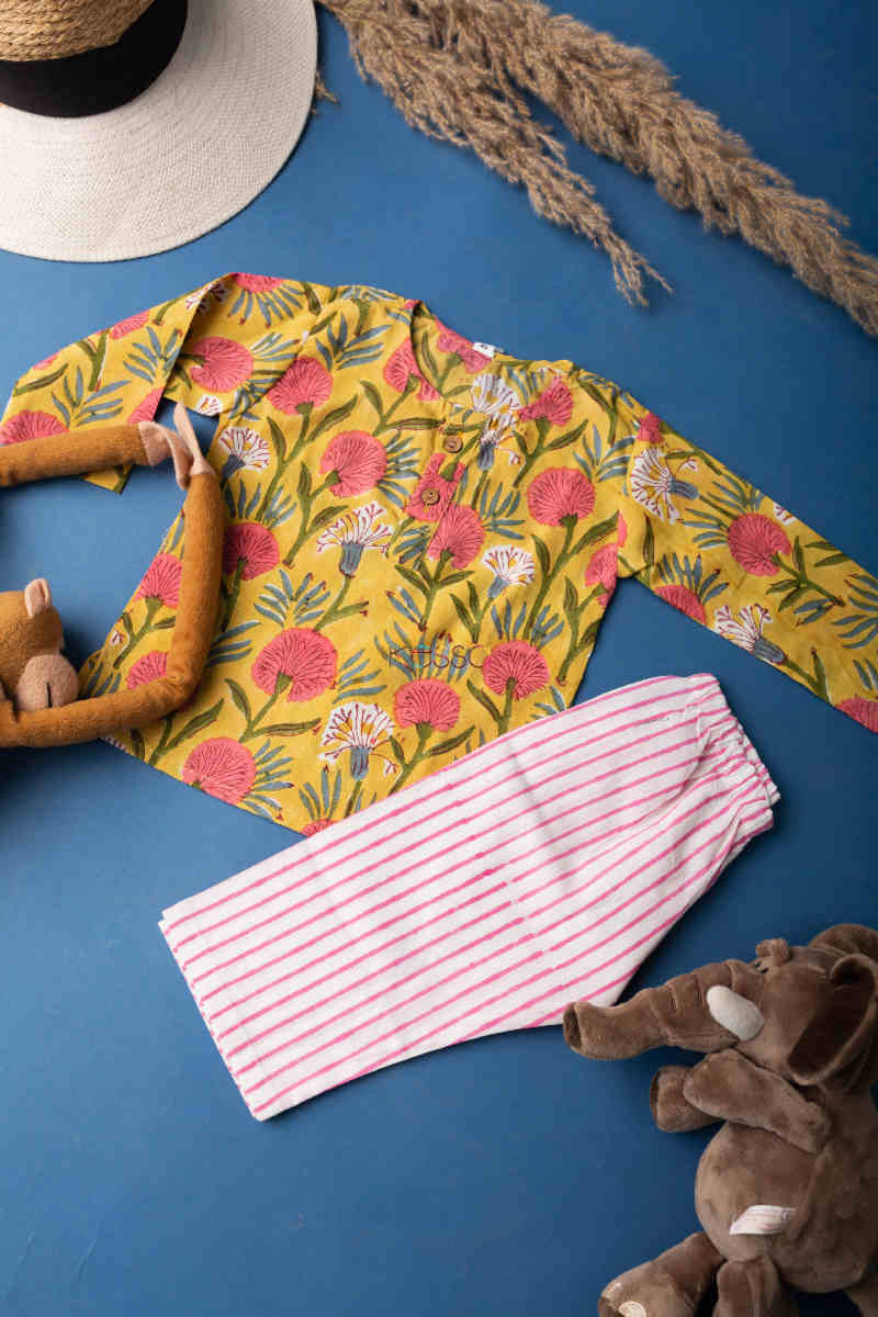 Image for Kusvaa Wsrk03 Ronchi Yellow New Born Jammies Set 1 Featured