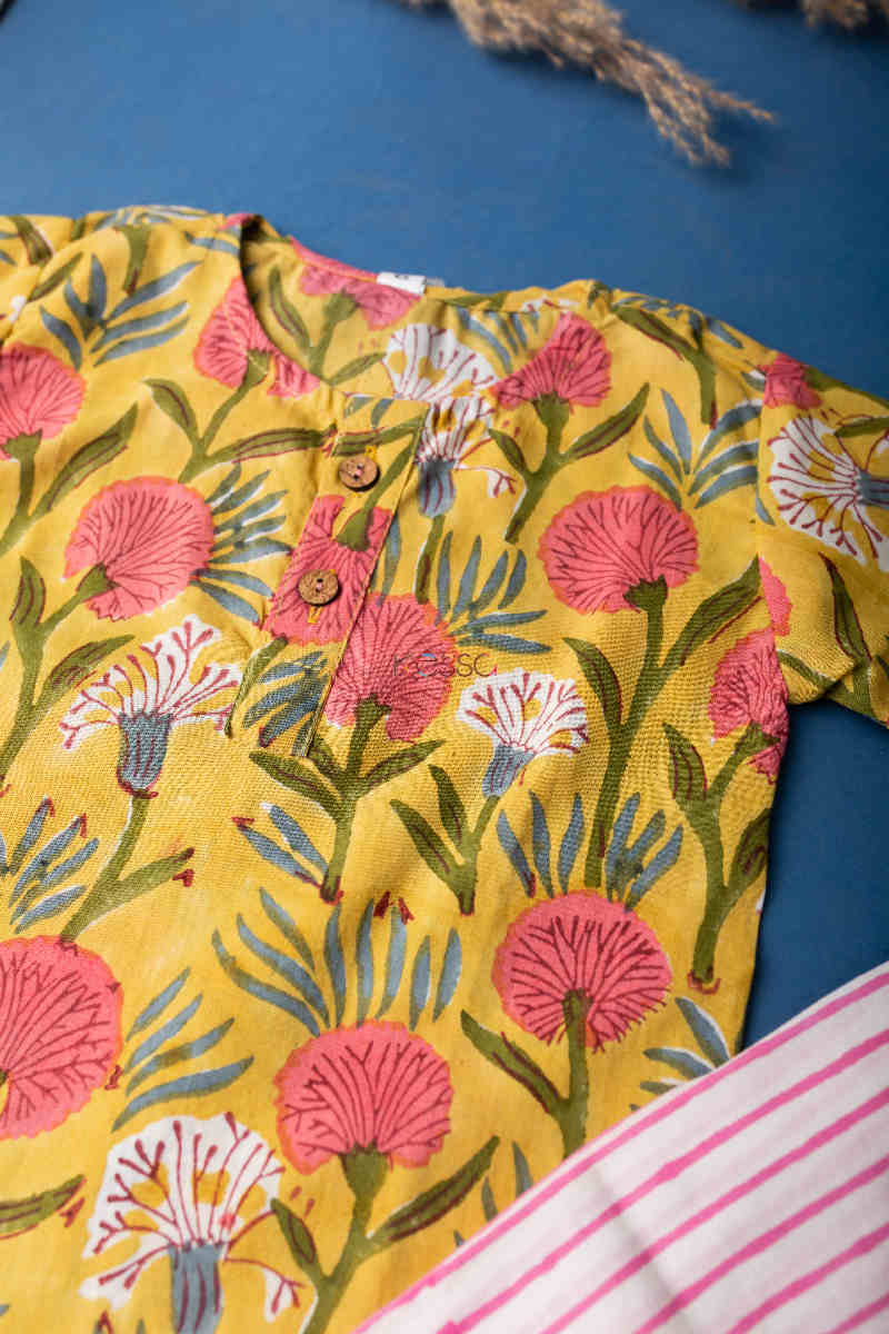 Image for Kusvaa Wsrk03 Ronchi Yellow New Born Jammies Set 1 Top