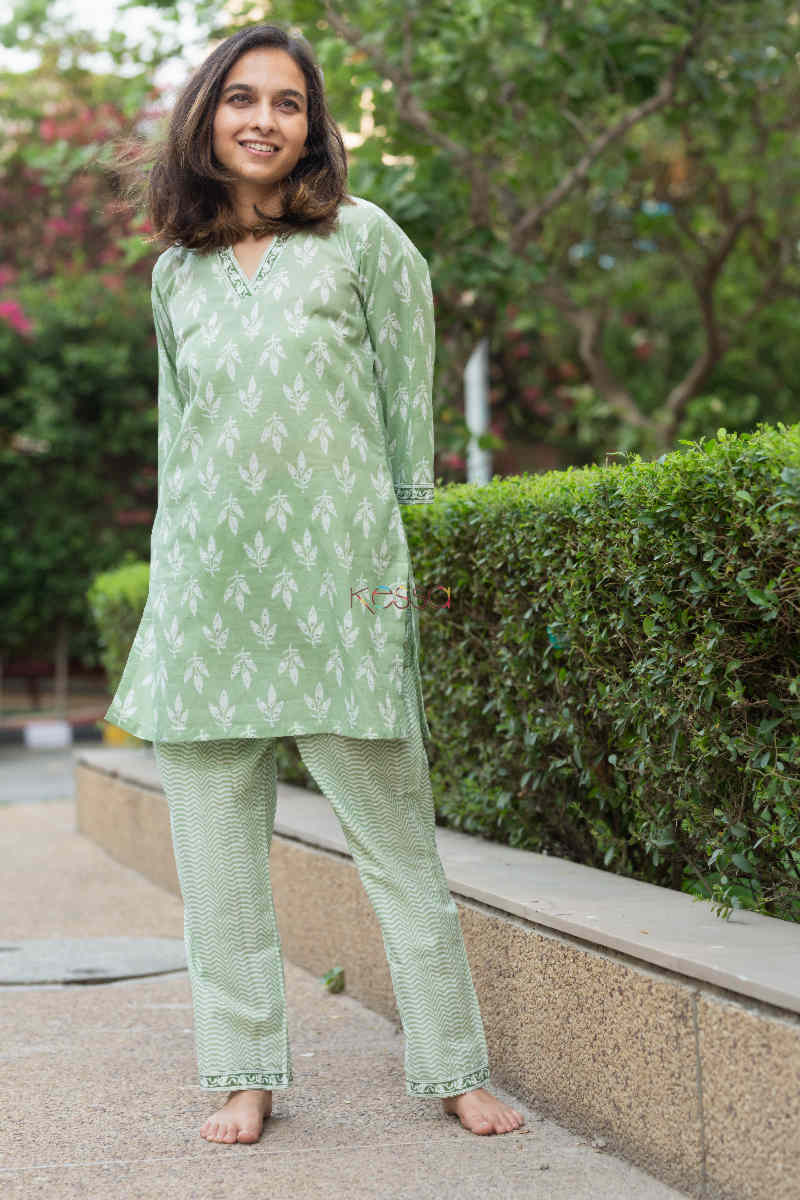 Image for Kusvaa De68 Pista Green Jammies Set Front 1