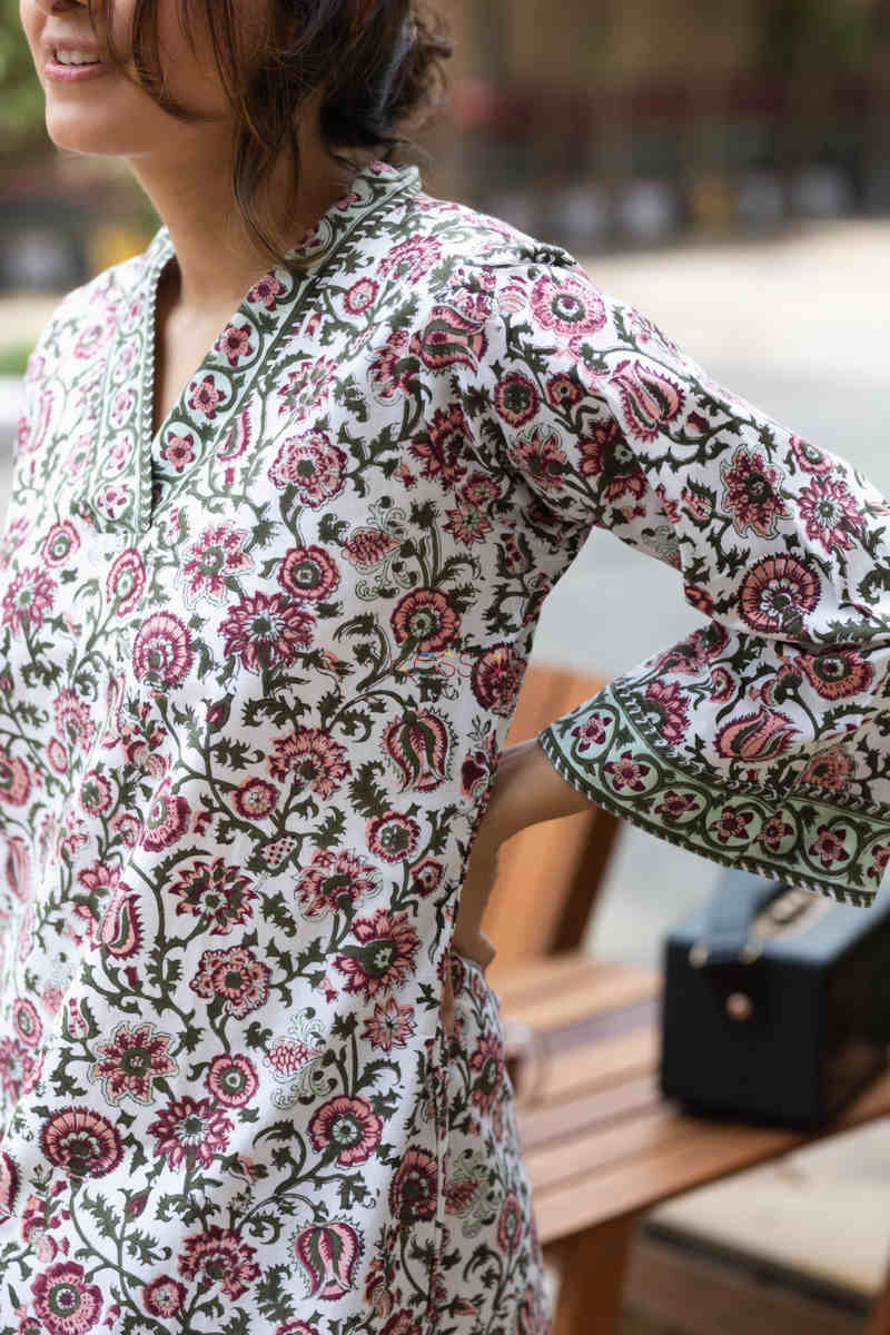 Image for Kusvaa De70 Junainah Cotton Nighty Closeup