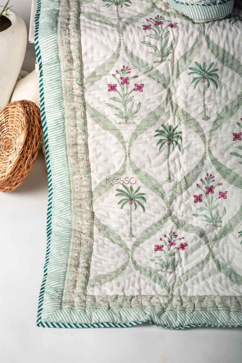 Image for Kusvaa Kaq133 Sea Mist Green Single Bed Quilt Look