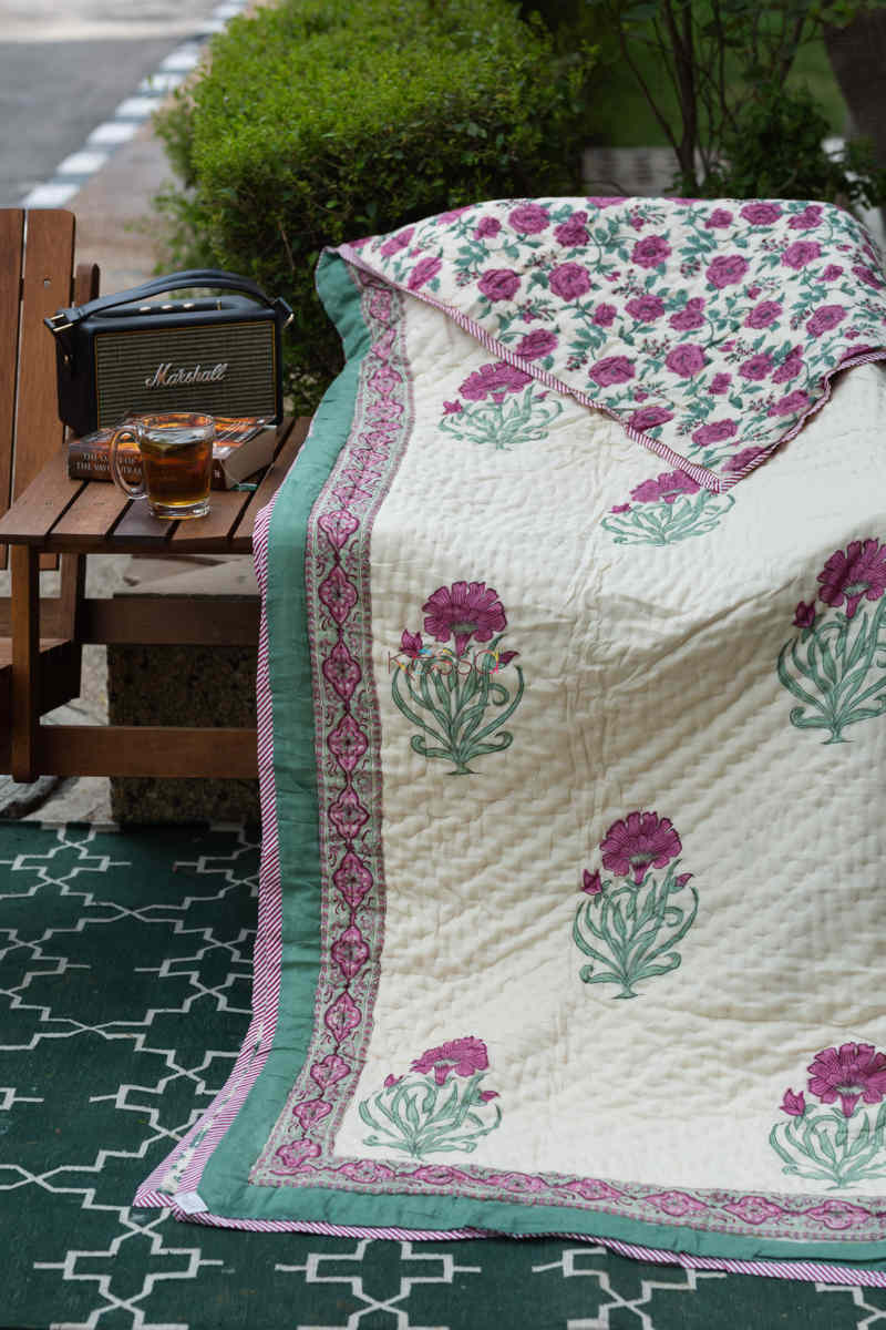Image for Kusvaa Kaq138 Gray Nurse Double Bed Quilt Featured