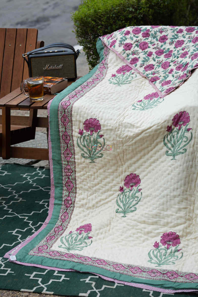 Image for Kusvaa Kaq138 Gray Nurse Double Bed Quilt Look