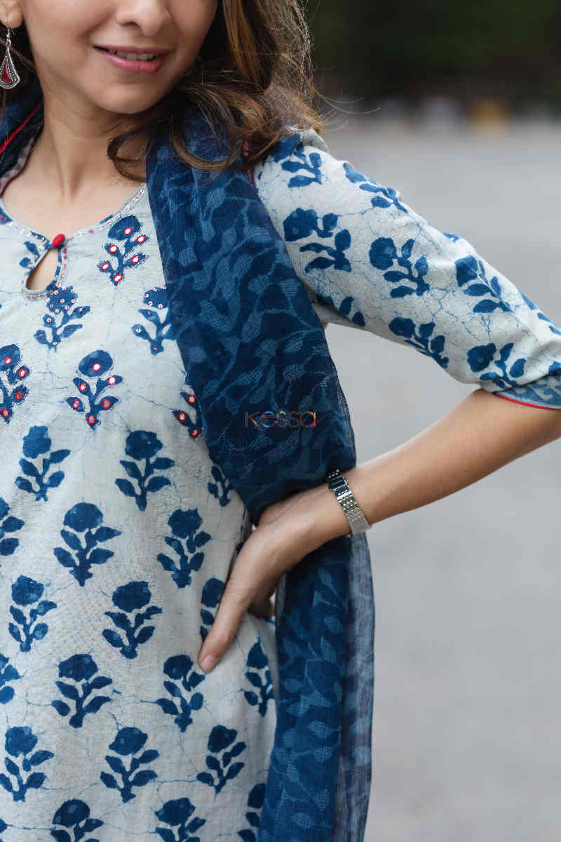 Image for Kusvaa Vcr39 Atashi Kurta And Dupatta Set With Bagru Print Closeup