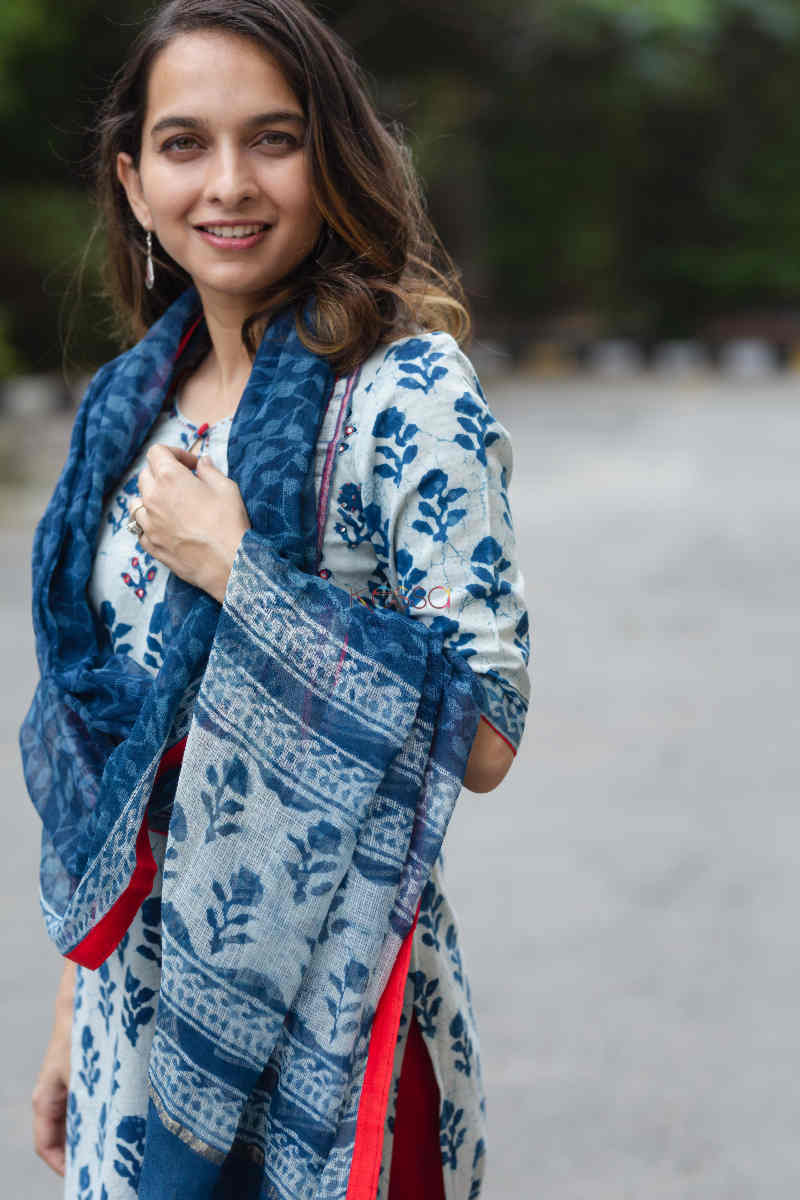 Image for Kusvaa Vcr39 Atashi Kurta And Dupatta Set With Bagru Print Side
