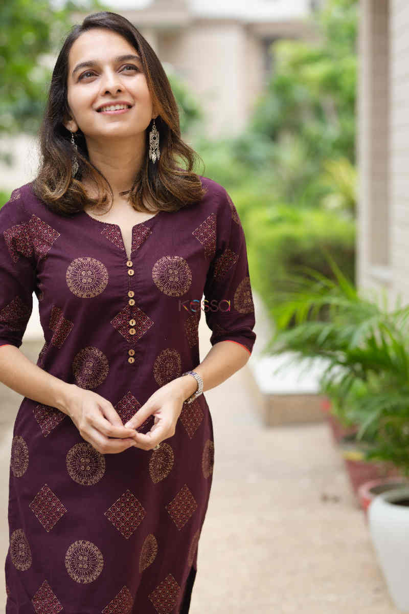 Image for Kusvaa Vcr42 Sharad Straight Kurta Top