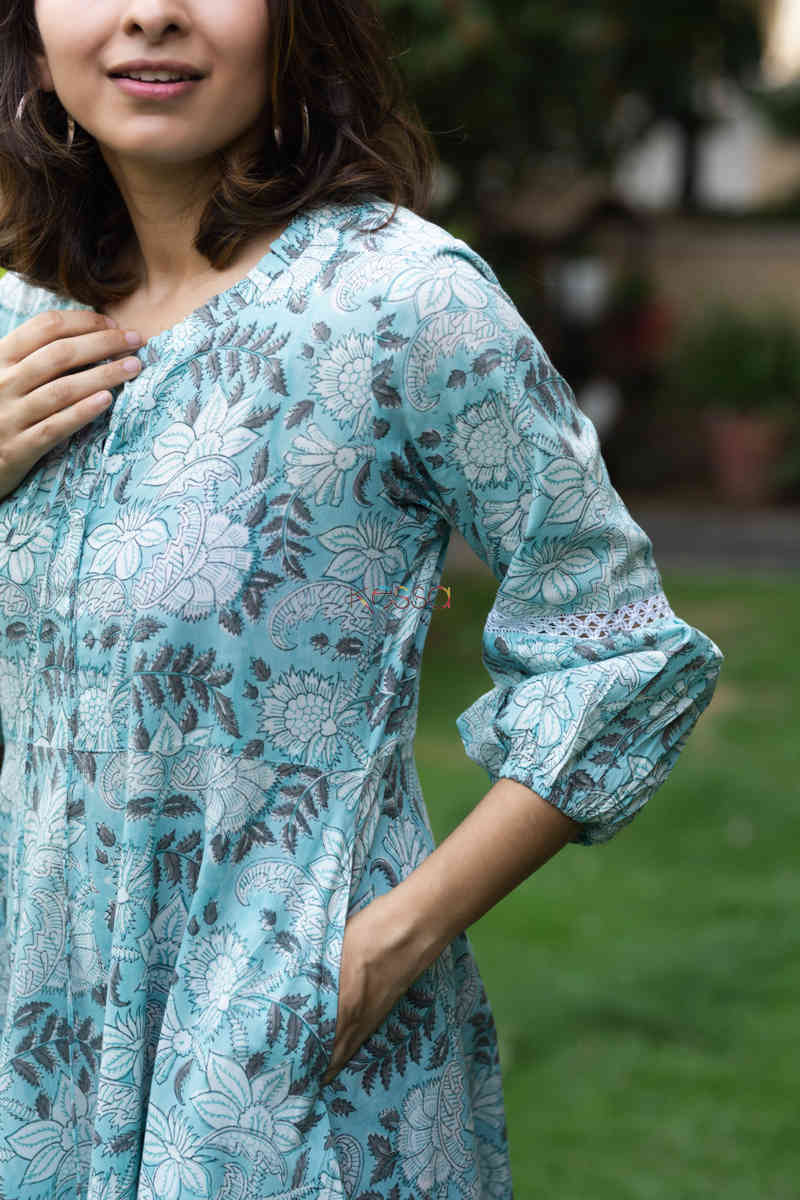 Image for Kusvaa Avdaf34 Aawanya Dress With Lace And Tassel Details Closeup