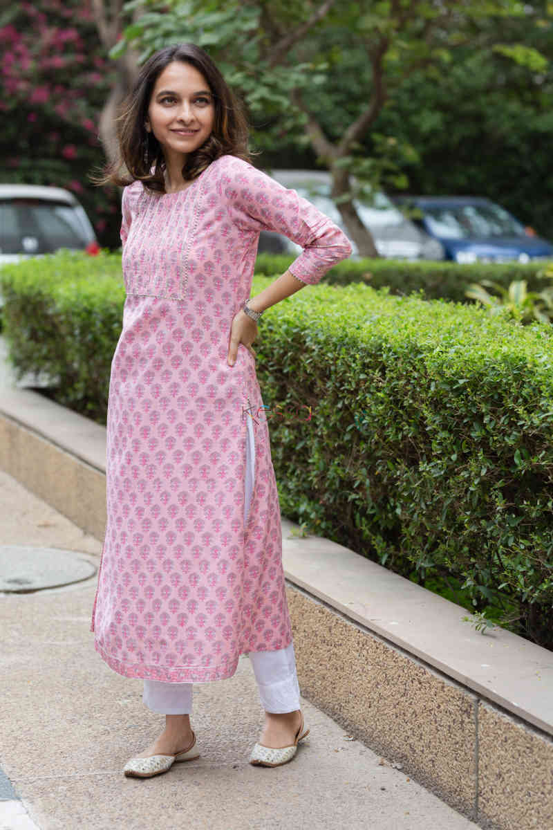 Image for Kusvaa Ws693 Shehroze Kurta With Gota And Bijiya Work Look