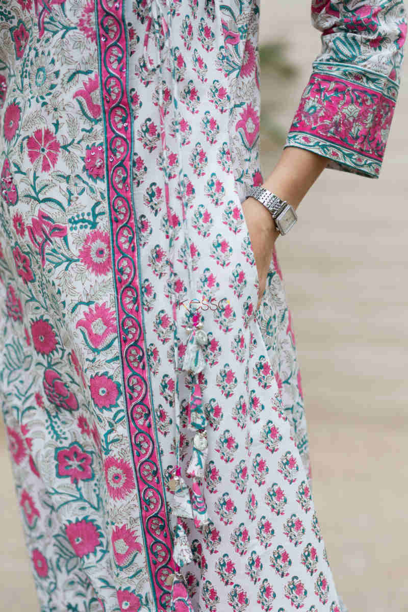 Image for Kusvaa Wsr203 Naazia Angrakha Kurta With Hand Block Print Closeup