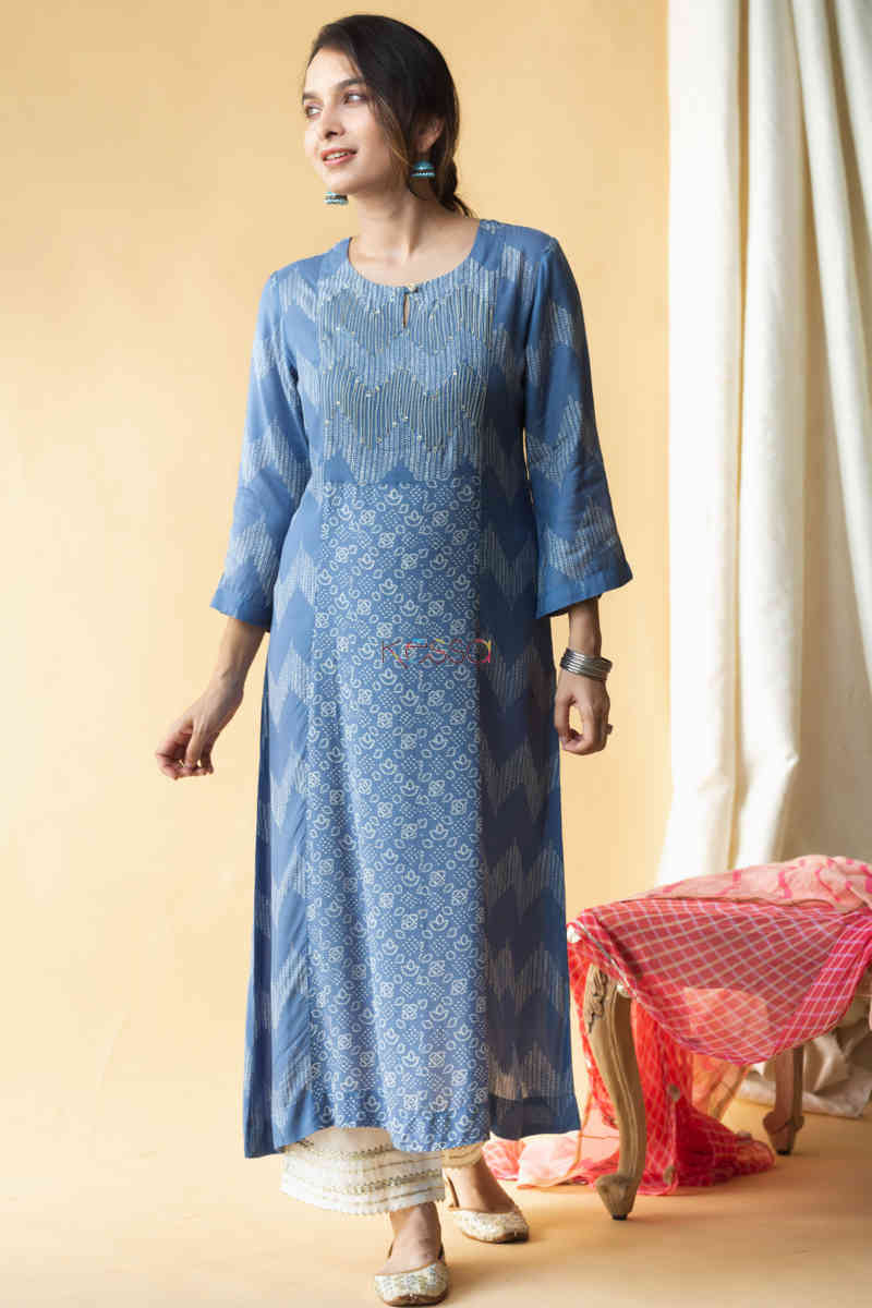 Image for Kusvaa Avdaf47 Nazakat Muslin Kurta With Aari Embroidery Featured