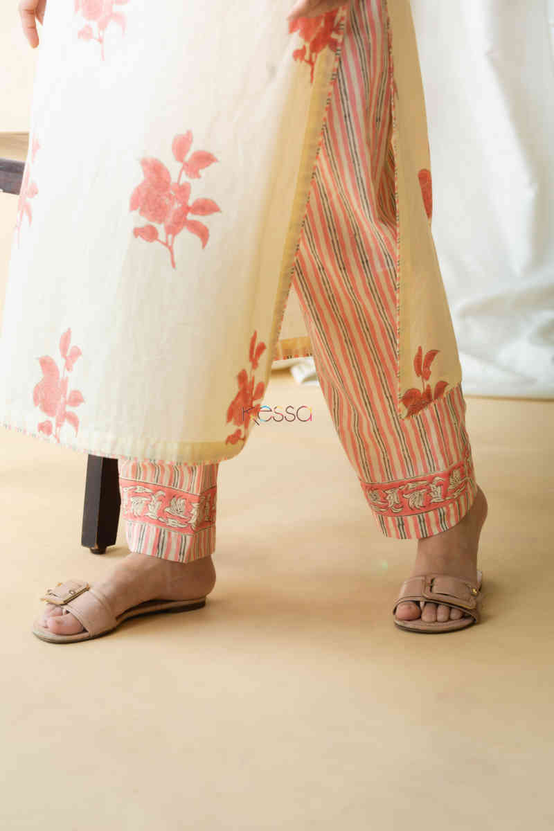Image for Kusvaa Avdaf49 Ashmeera Kurta Pant And Dupatta Set With Hand Block Print Bottom