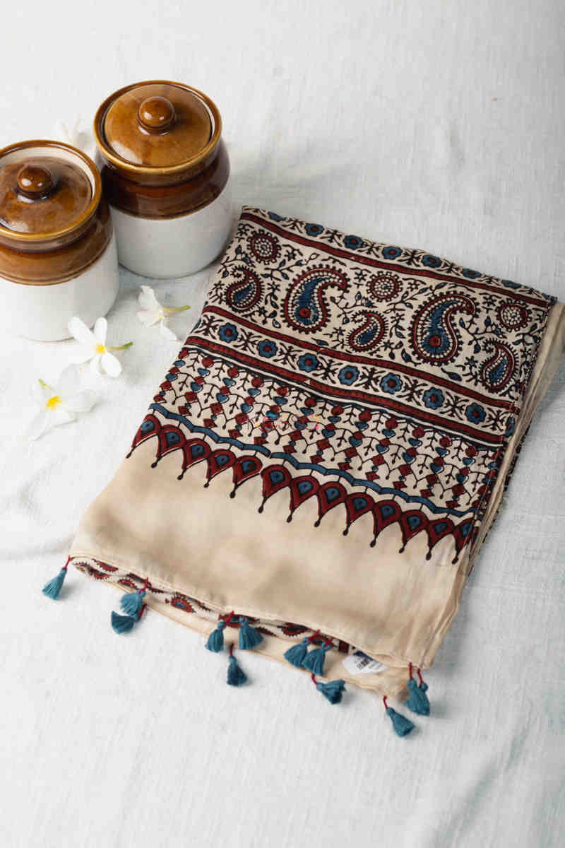 Image for Kusvaa Kiadupatta05 Orhni Stole With Ajrakh Hand Block Print Featured