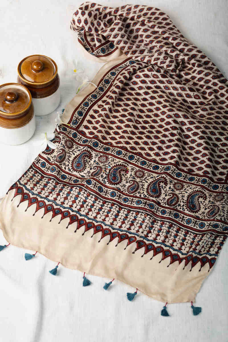 Image for Kusvaa Kiadupatta05 Orhni Stole With Ajrakh Hand Block Print Look