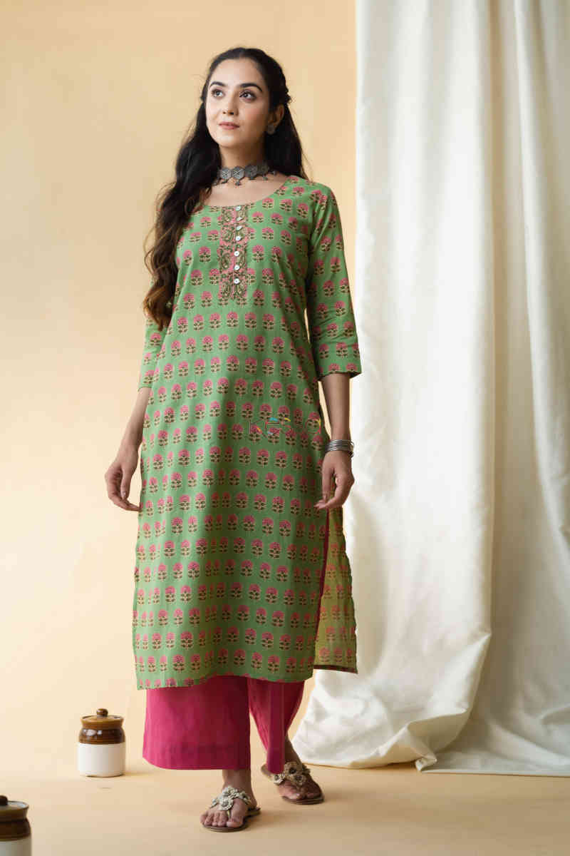 Image for Kusvaa Taf56 Kalpvan Straight Kurta With Floral Prints Front 1