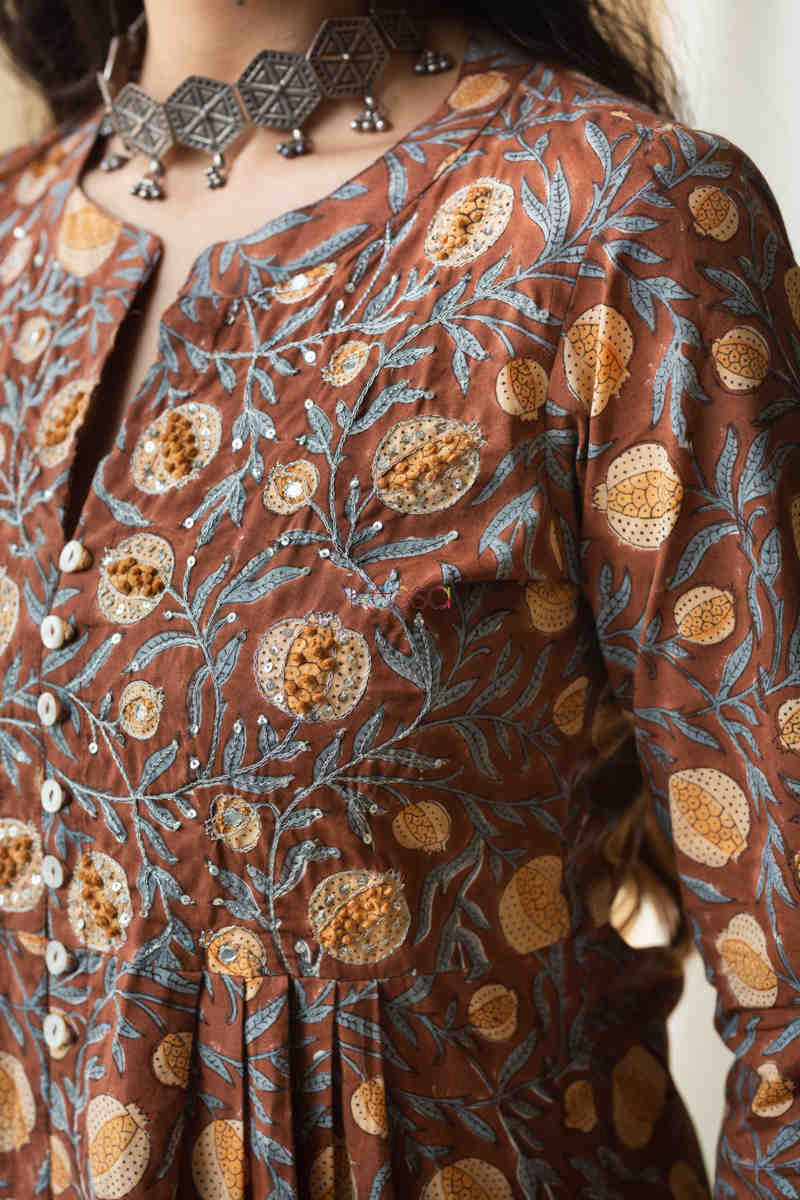 Image for Kusvaa Vcr53 Dharini Kurta With Hand Block Print Closeup