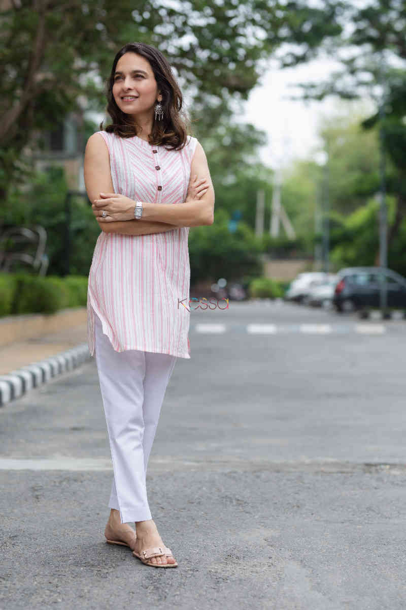 Image for Kusvaa Ws698 Zuhi Short Top With Stripes Look