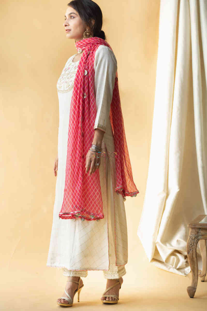 Image for Kusvaa Ws706 Aurima Kurta Dupatta Set With Pittan Thread Work Side