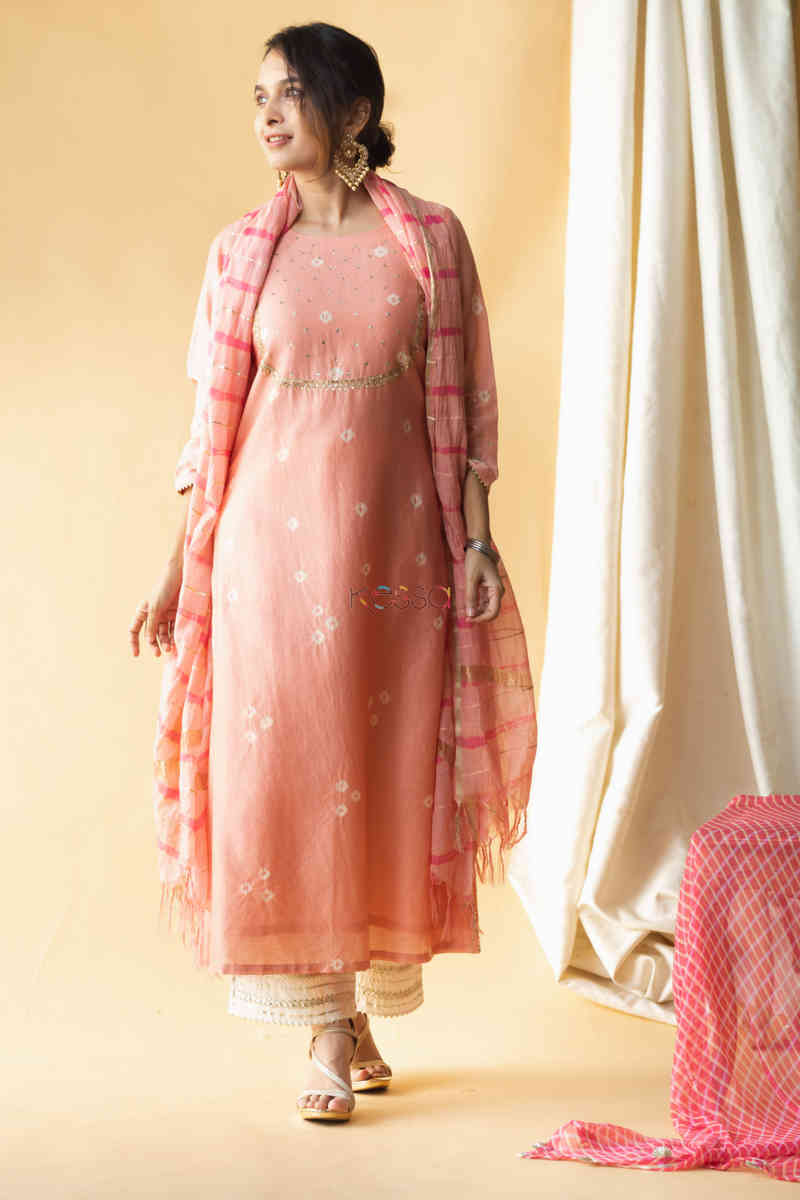 Image for Kusvaa Ws710 Saachi Kurta Dupatta Set With Bandhani Print Featured