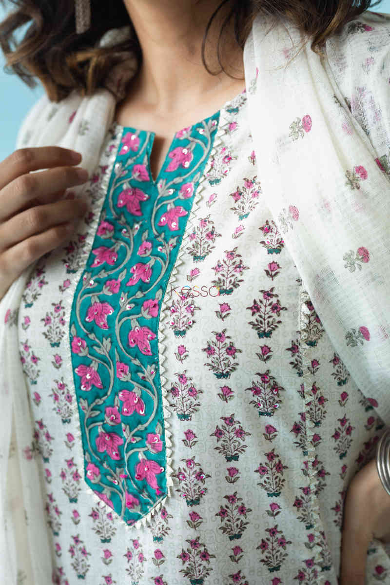 Image for Kusvaa Wsr217 Gajra Kurta Dupatta Set With Hand Block Print Closeup