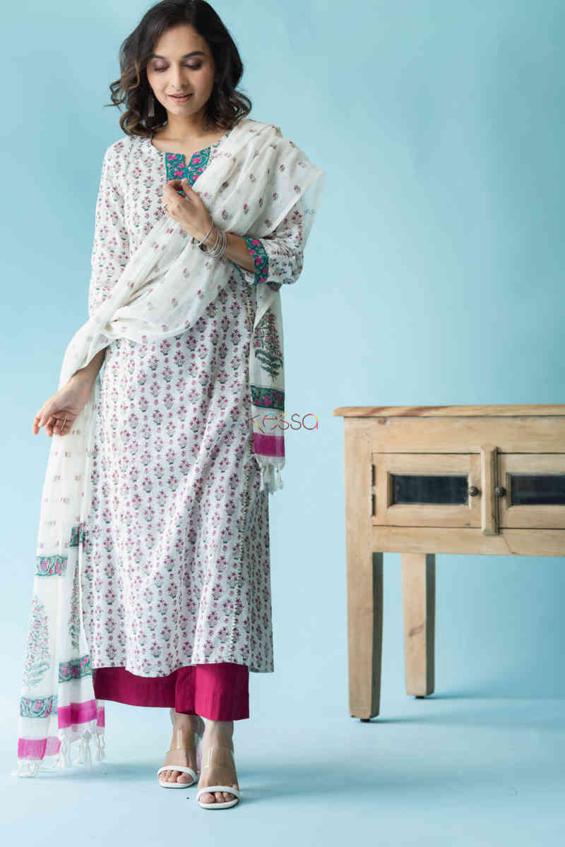 Image for Kusvaa Wsr217 Gajra Kurta Dupatta Set With Hand Block Print Featured