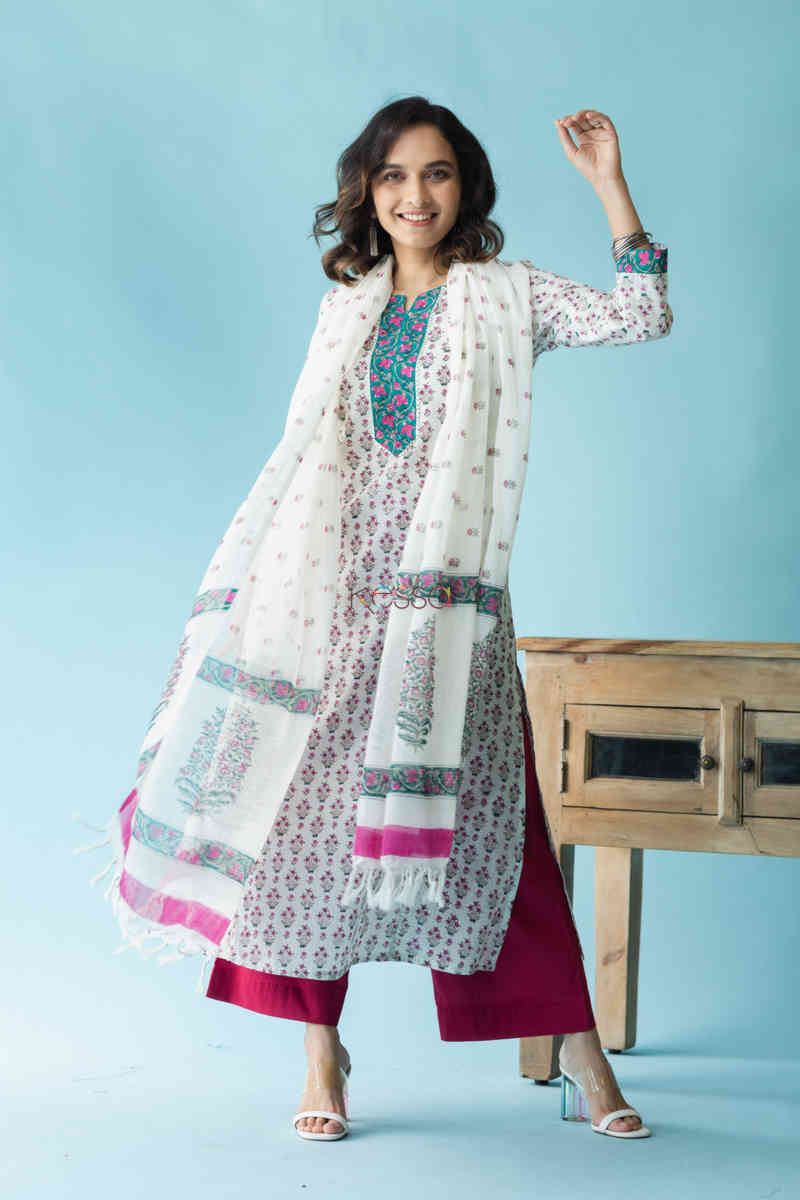 Image for Kusvaa Wsr217 Gajra Kurta Dupatta Set With Hand Block Print Look 1