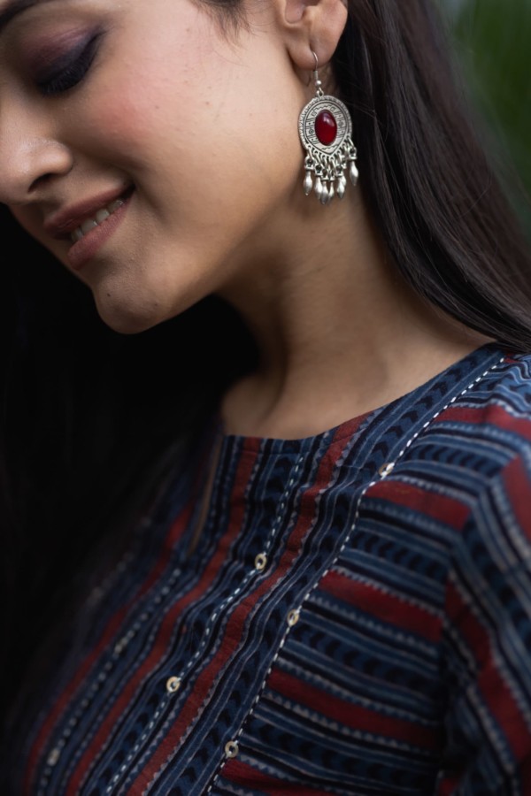Image for Flatter Your Face Shape With Flawless Earrings