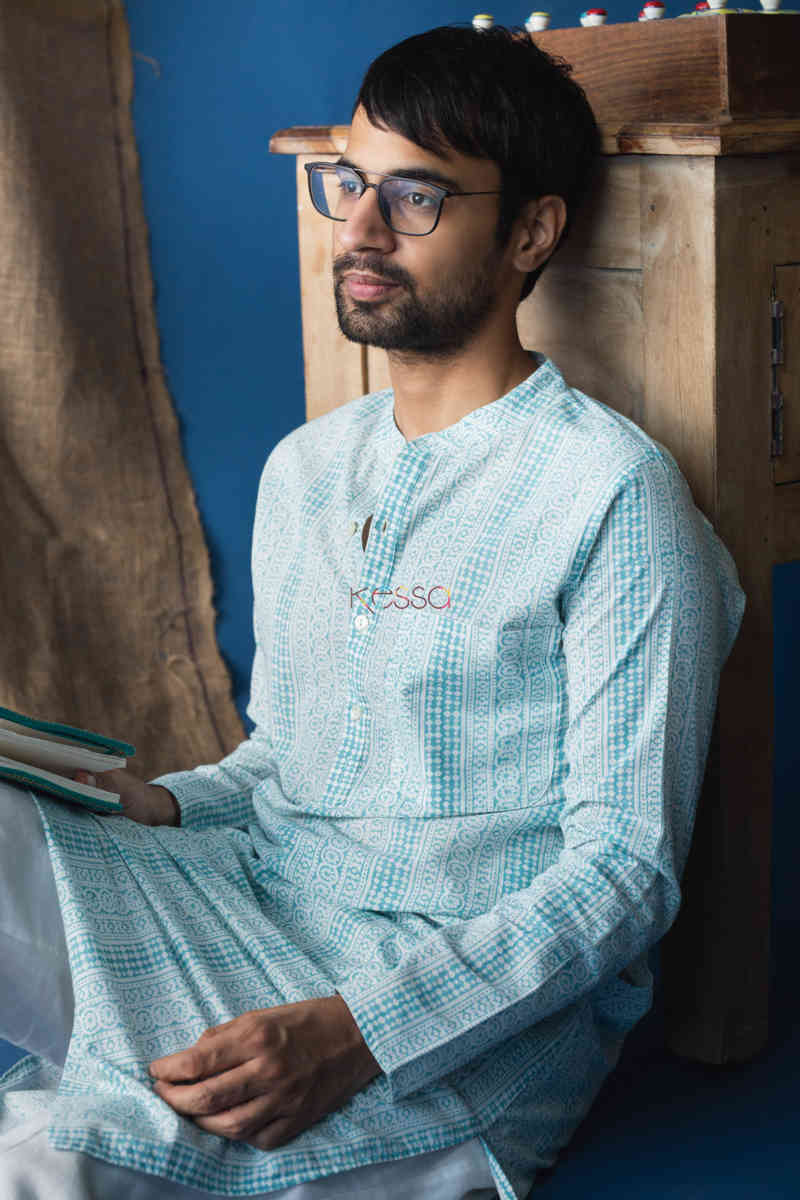 Image for Kusvaa Awk36 Arshveer Kurta With Hand Block Print Sitting 1