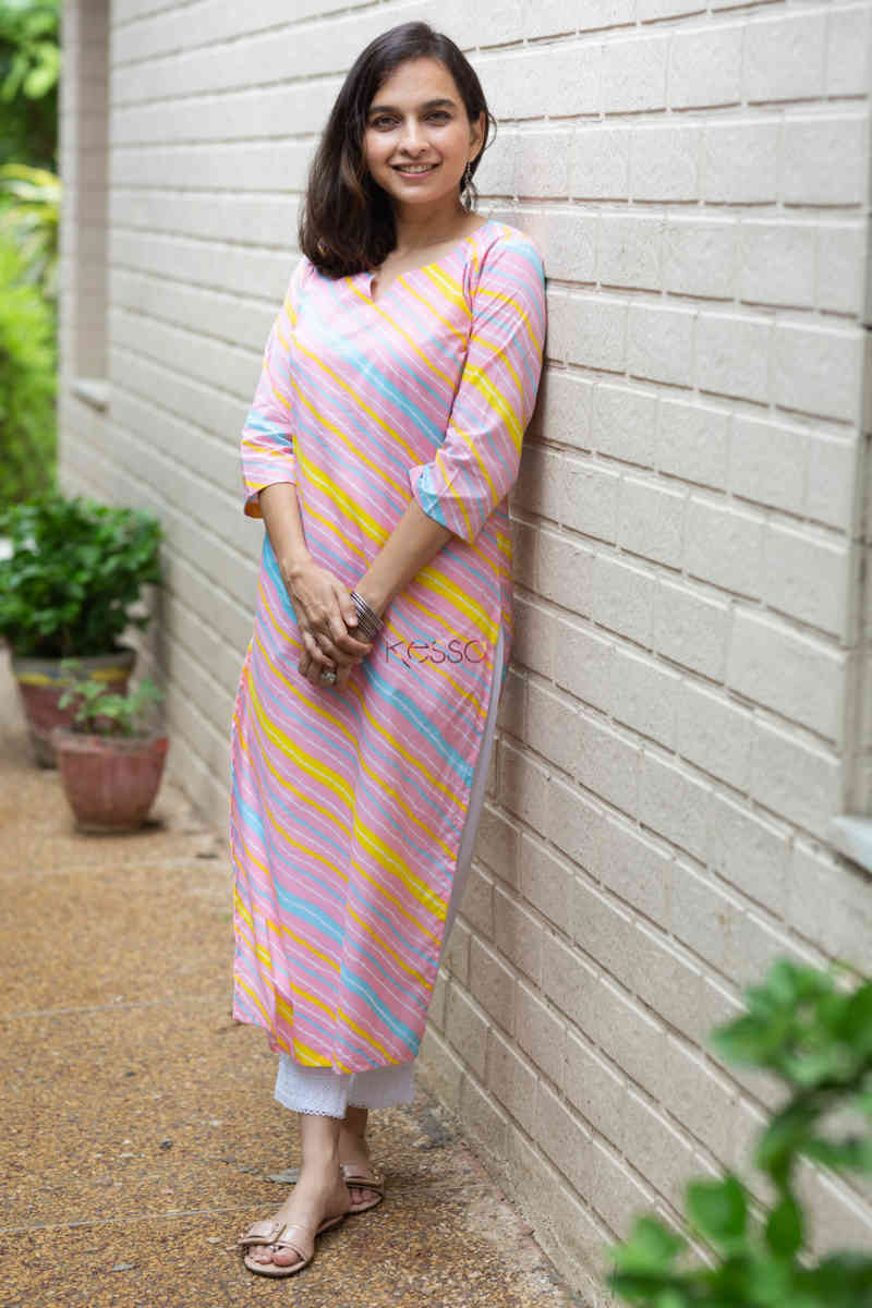 Image for Kusvaa De86 Afsoon Kurta With Leheriya Print Side 1