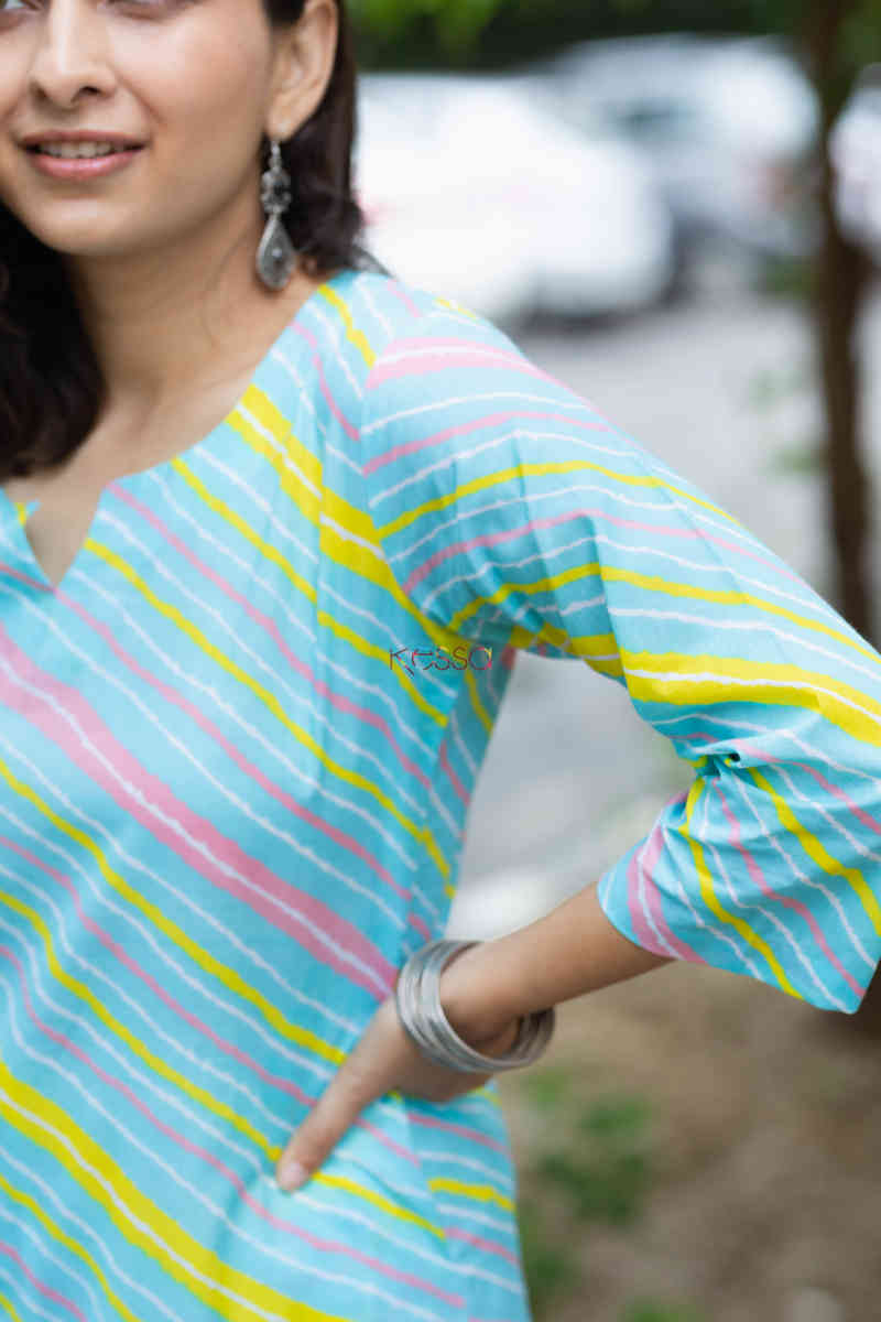 Image for Kusvaa De87 Raqs Kurta With Leheriya Print Closeup 1