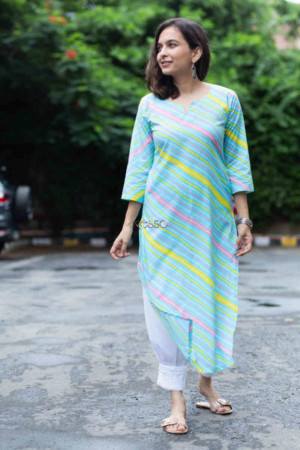 Image for Kusvaa De87 Raqs Kurta With Leheriya Print Featured 1